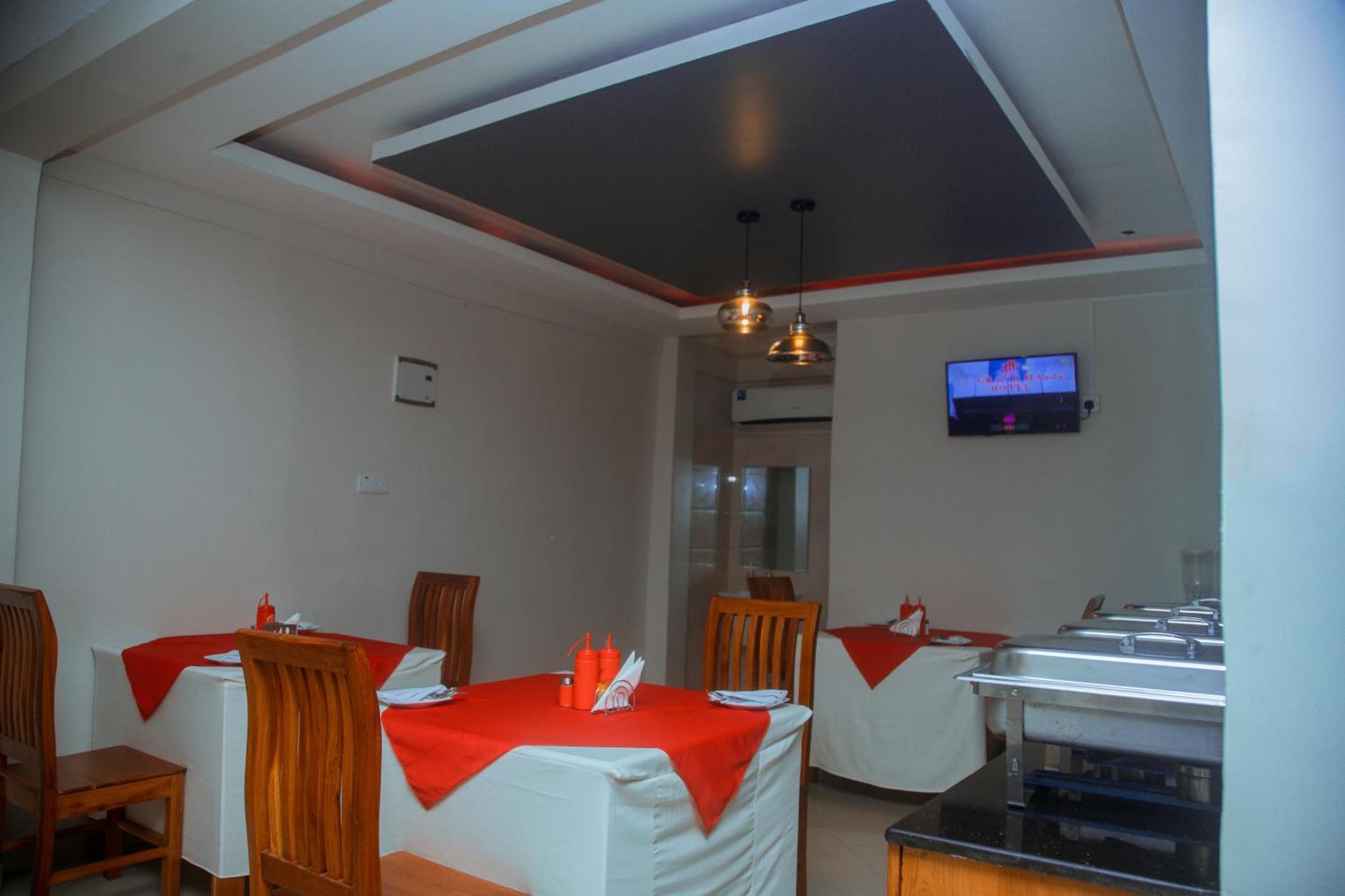 Le Grand Marie Hotel Дар ес Саалам Екстериор снимка